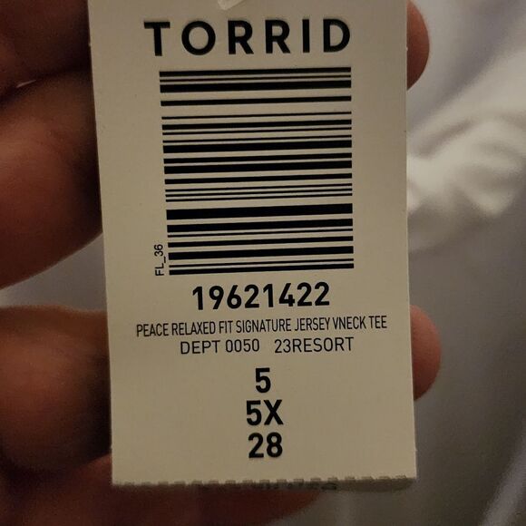 5X 28W Torride White Yin Yang Relaxed Fit Signature Jersey V Neck Tee Embroidere - Picture 6 of 6